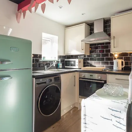 Host & - Candyfloss Γουίτμπι